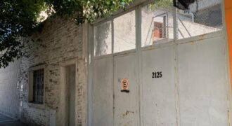Galpón industrial ubicado a metros del foco comercial de Pablo Podestá, con buenos accesos y optimo estado.