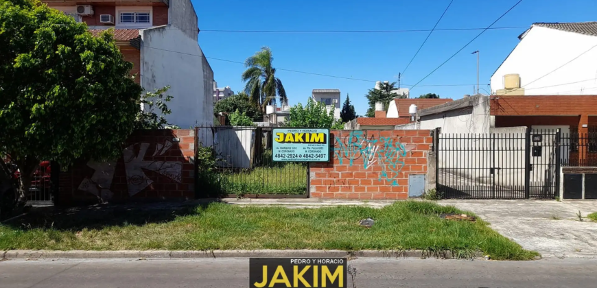 Lote baldío en pleno barrio San José, de Martin Coronado. Ideal para cualquier tipo de desarrollo.