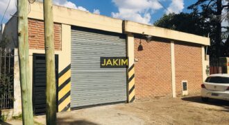 Galpón industrial de 615m2 ubicado a metros de la Av. Pérez Galdós.