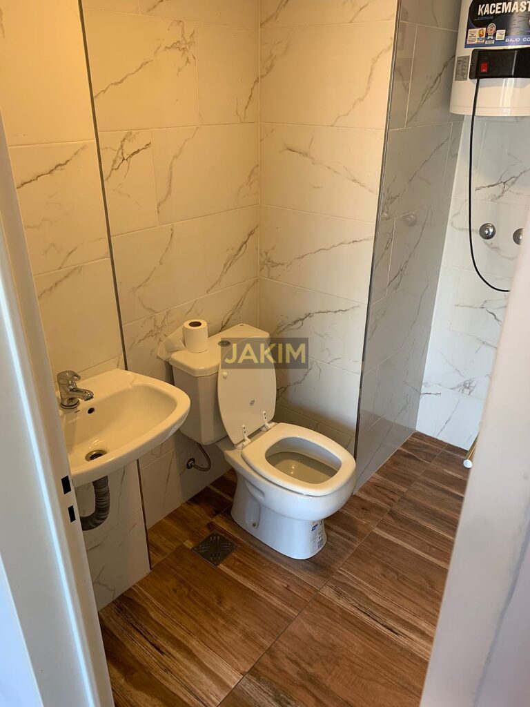 Departamento monoambiente a estrenar, apto profesional, ubicado a metros de la estación martin coronado ffuu con cochera techada y servicios adicionales.