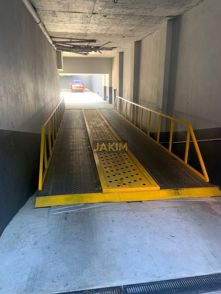 Departamento monoambiente a estrenar, apto profesional, ubicado a metros de la estación martin coronado ffuu con cochera techada y servicios adicionales.