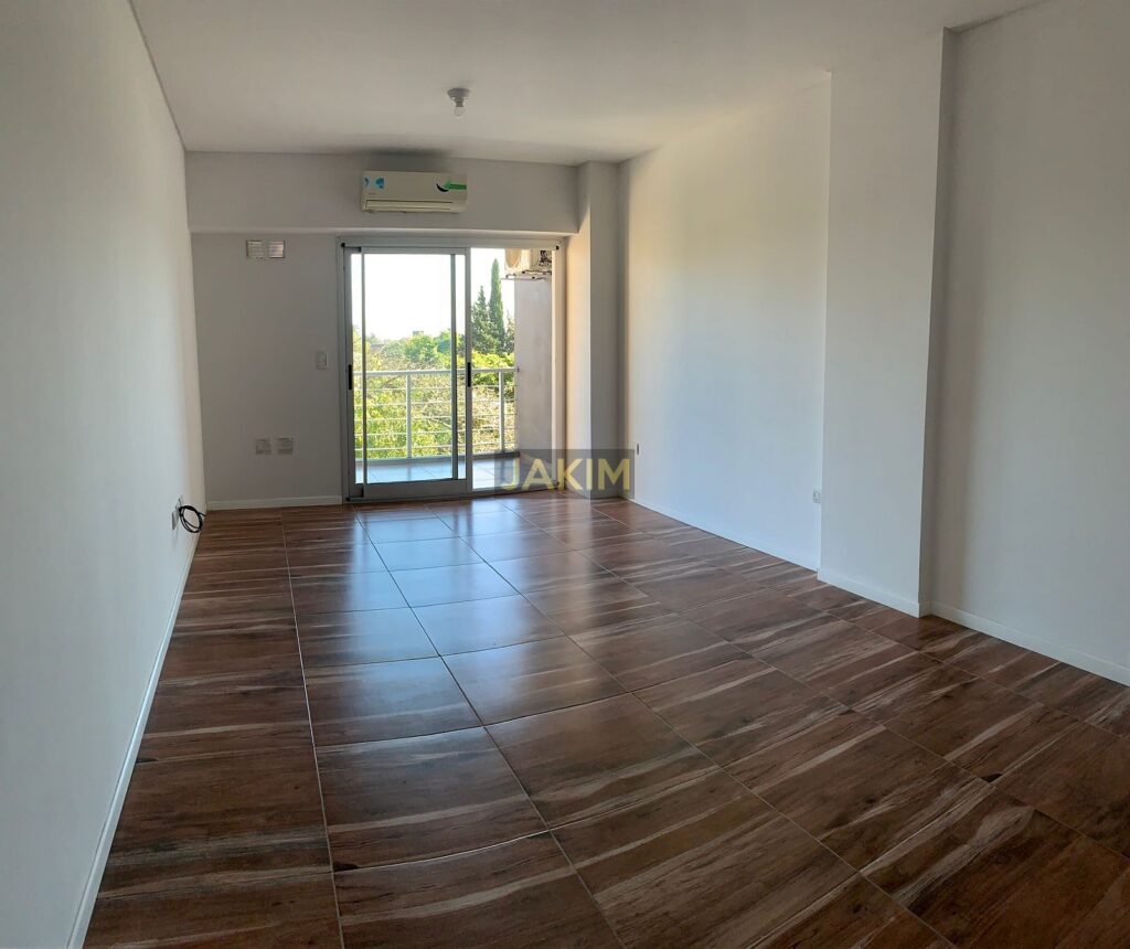 Departamento monoambiente a estrenar, apto profesional, ubicado a metros de la estación martin coronado ffuu con cochera techada y servicios adicionales.