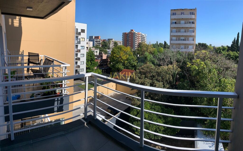 Departamento monoambiente a estrenar, apto profesional, ubicado a metros de la estación martin coronado ffuu con cochera techada y servicios adicionales.