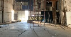Galpón sobre avenida márquez de estructura solida con fuerza motriz.